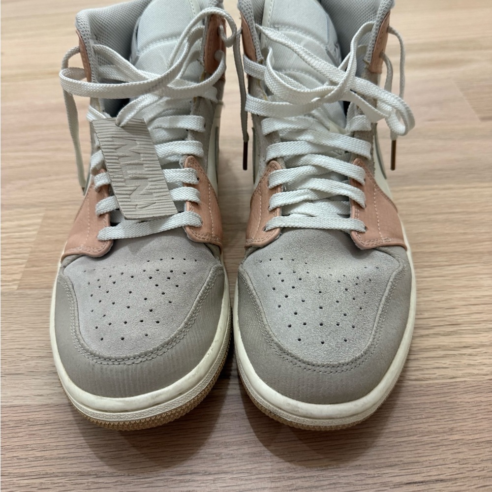 Jordan 1 Mid Milan’s (RARE)
